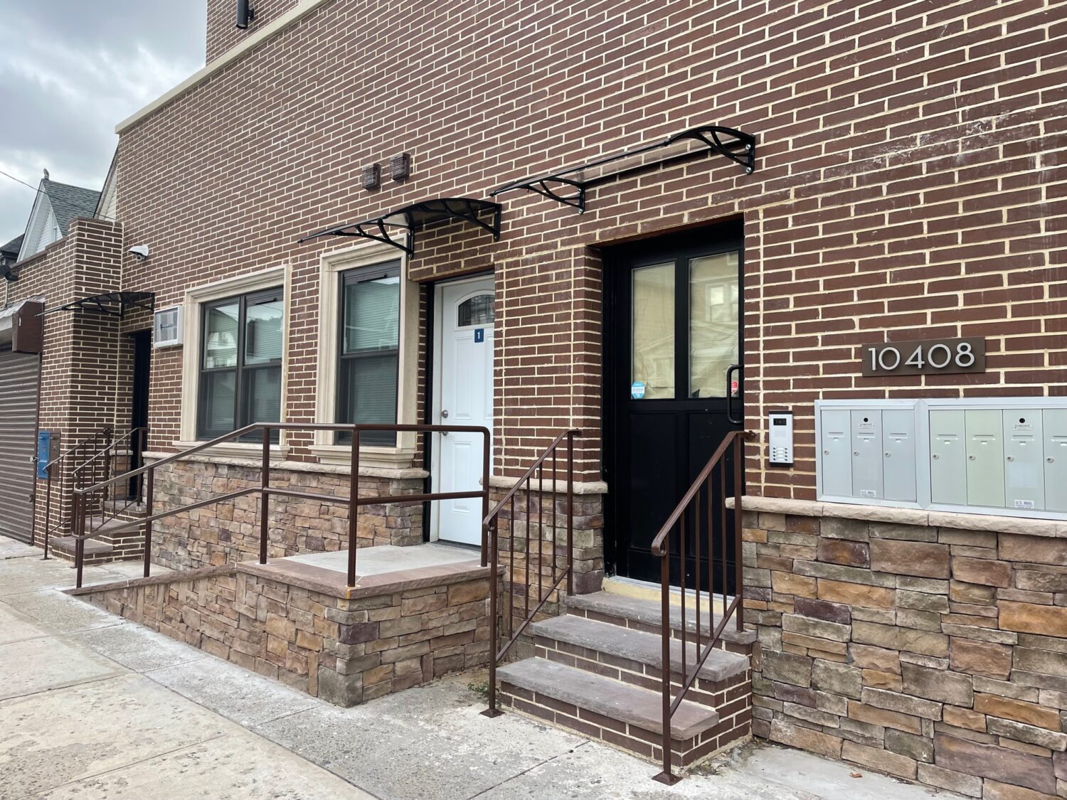 13024 LIBERTY AVENUE, QUEENS, NY 11419 Reside New York